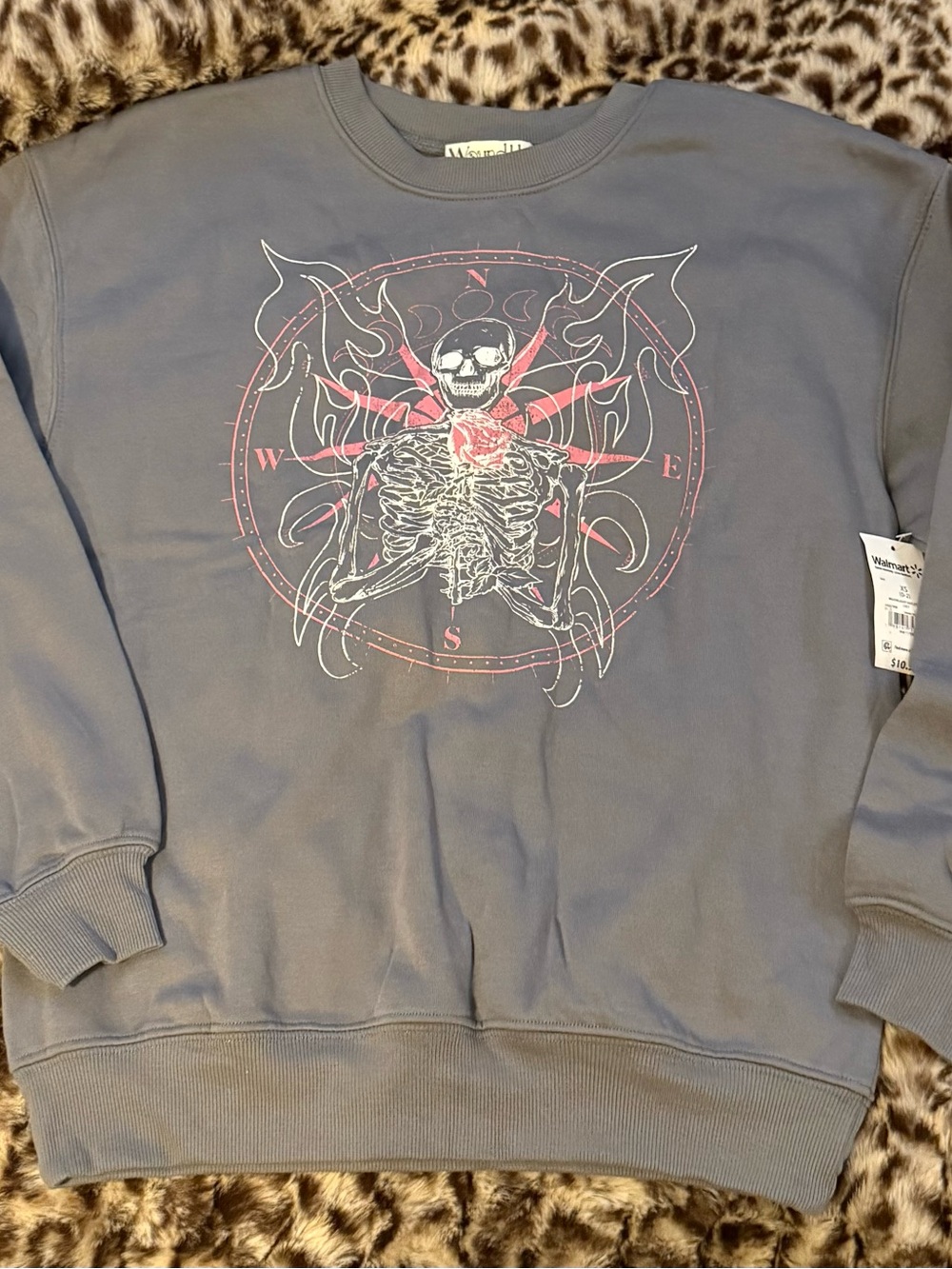 Women’s Gray Graphic Skeleton Crewneck Sweatshirt - Casual Comfort
